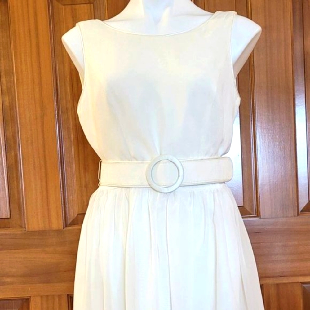 Donna Ricco Cream Cocktail Dress - Size 8